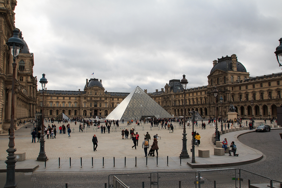 Museo del Louvre en Paris Museo del Louvre en Paris