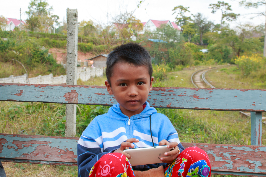Nino que nos saludaba al pasear por Kalaw Nino que nos saludaba al pasear por Kalaw