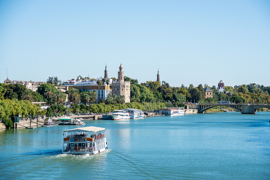 Paseo en barco Guadalquivir Sevilla