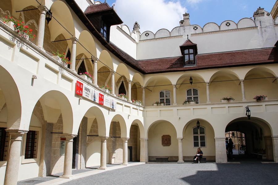 patio ayuntamiento viejo Bratislava patio ayuntamiento viejo Bratislava