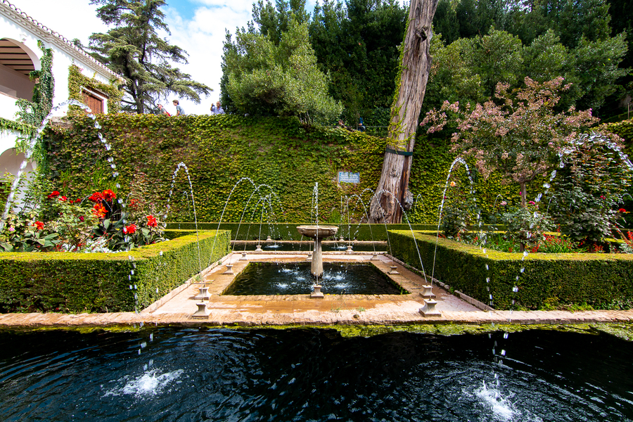 Patio de la Sultana en el Generalife de Granada
