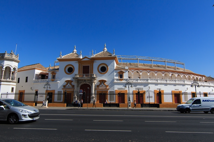 Plaza de toros de la Maestranza en Sevilla Plaza de toros de la Maestranza en Sevilla