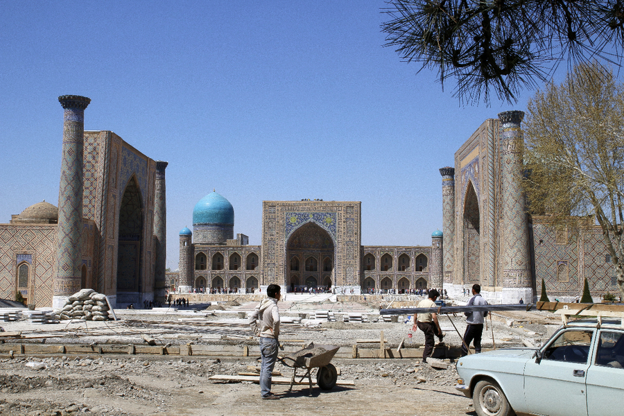 Plaza del Registan en obras Plaza del Registan en obras