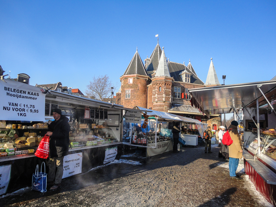 Que ver en Amsterdam mercado en Nieumarkt Que ver en Amsterdam mercado en Nieumarkt