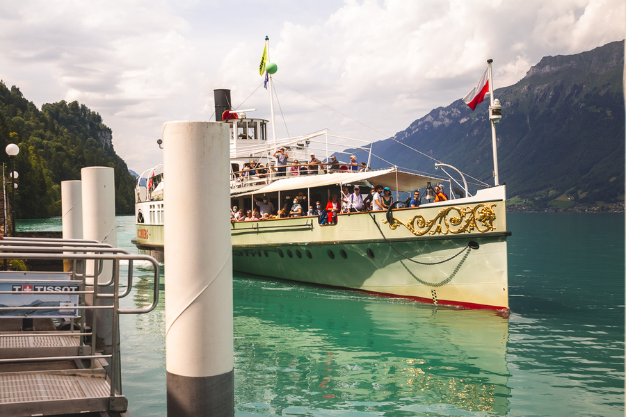 Que ver en Interlaken Barco por el lago Briensee