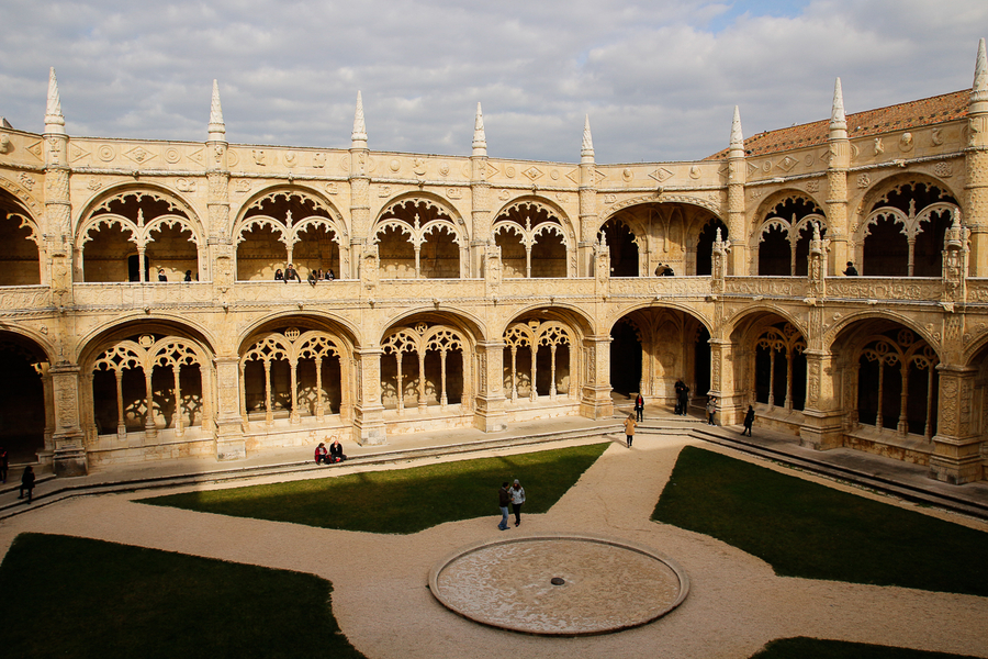 Que ver en Lisboa - Claustro monasterio de los Jeronimos