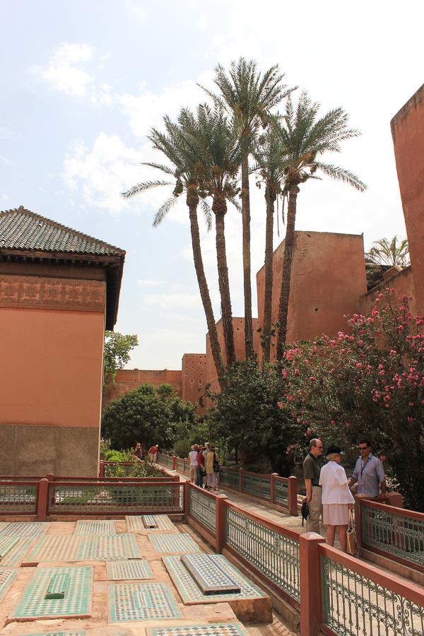 Que ver en Marrakech jardin de las tumbas saadies