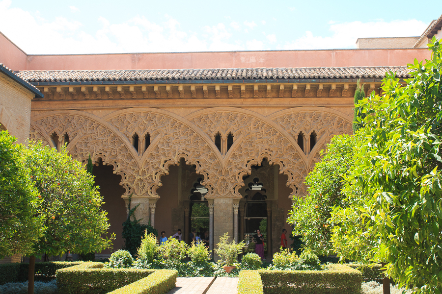 que ver en zaragoza aljaferia