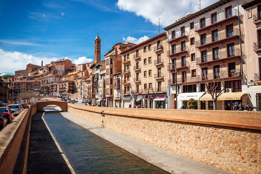 Rio Quelles y Palacio Episcopal Tarazona