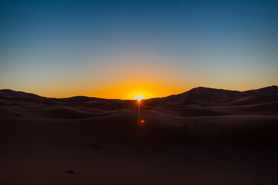 Salida del sol en el desierto de Merzouga