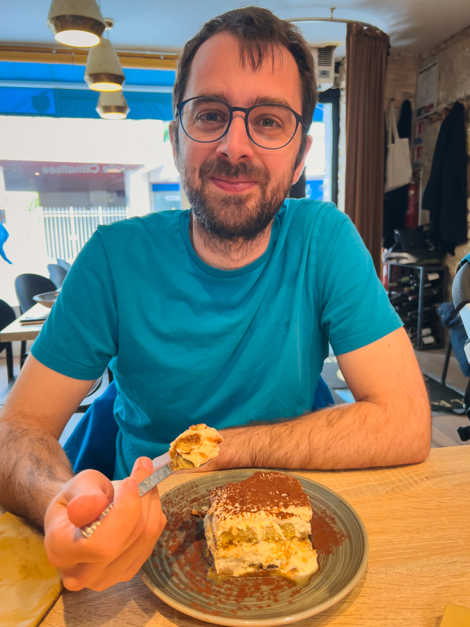Tiramisu en Il Pomodoro restaurante de Paris