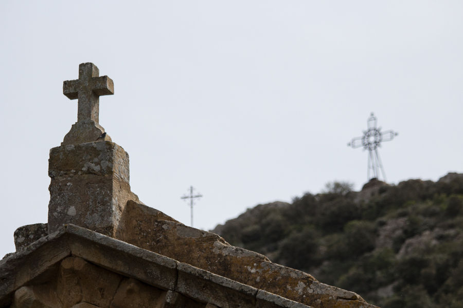 Tres cruces en la Abadia de Fontfroide