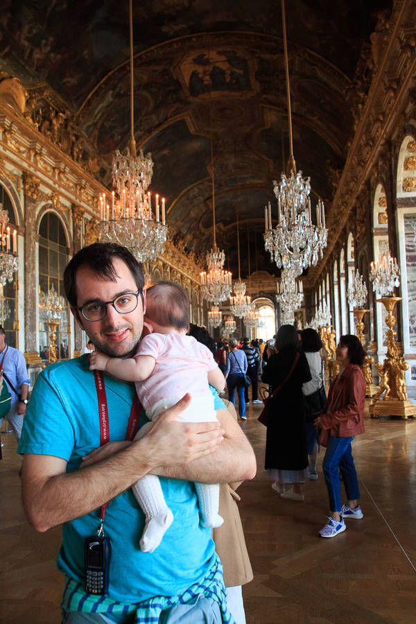 versailles con un bebe
