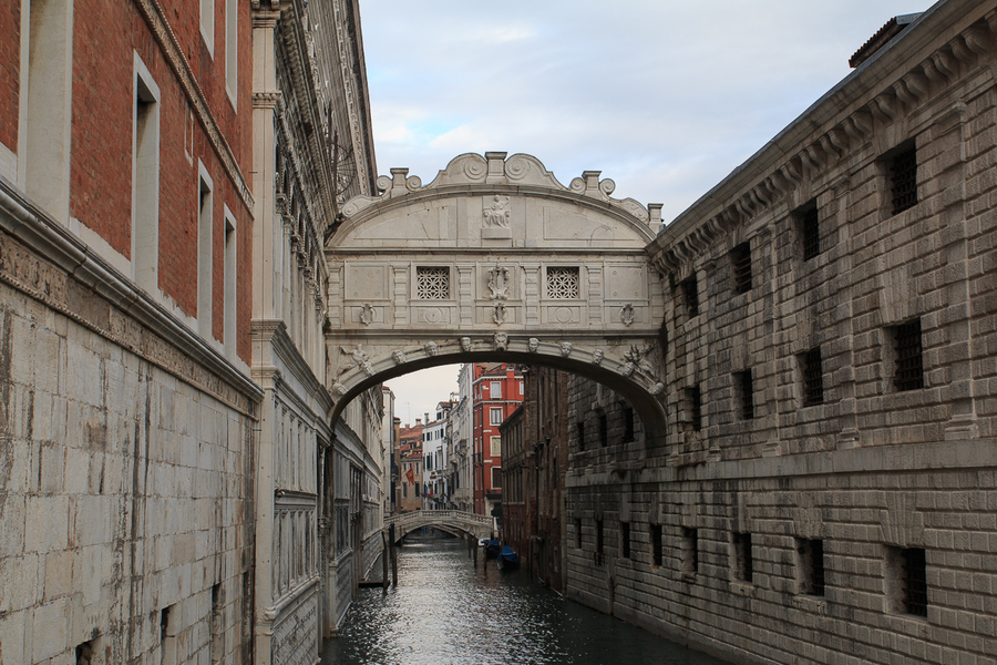 viajar a venecia puente de los suspiros