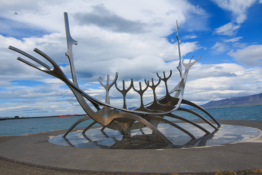 viajero del sol en reikiavik