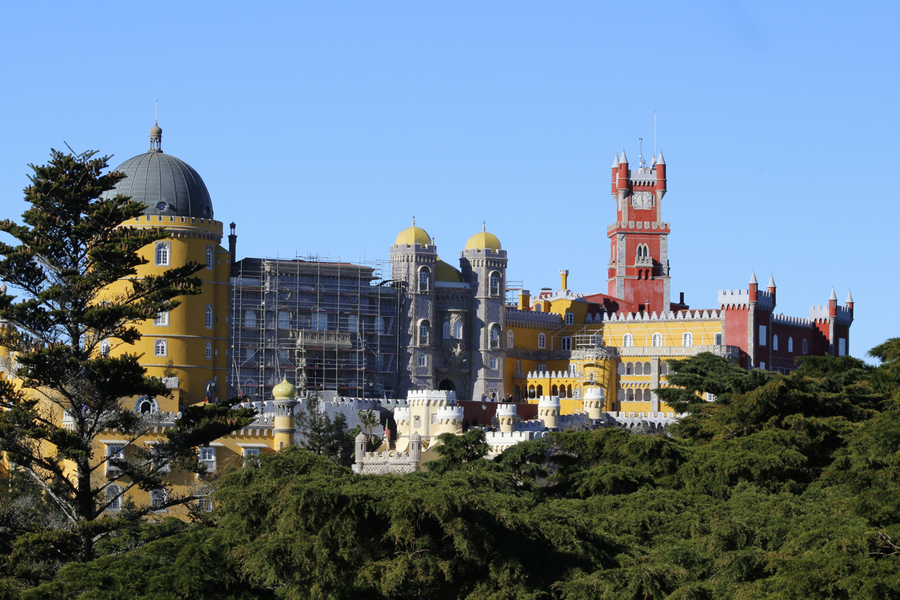 Vista desde lo alto del Palacio da Pena Vista desde lo alto del Palacio da Pena