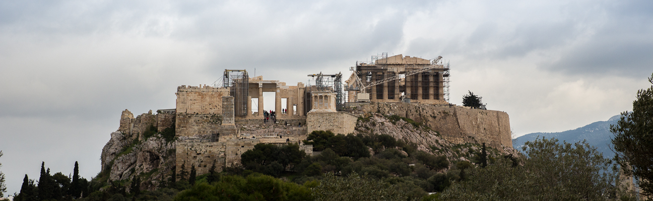 Vistas a los Propileos del Acropolis