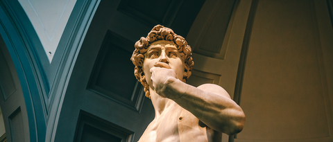 Estatua del David de Miguel Ángel en la Galería de la Academia de Florencia