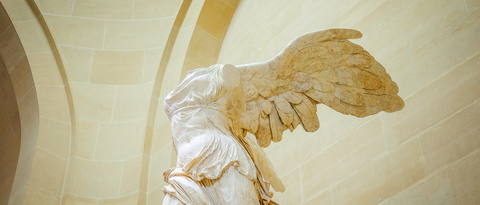 libertad alada louvre
