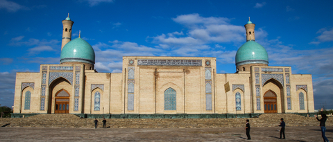 Perfecta simetria en Tashkent