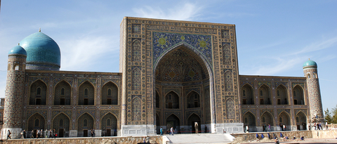 Una de las tres madrazas del Registan de Samarcanda