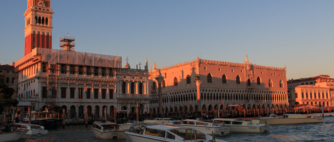 viajar a venecia atardecer en san marcos