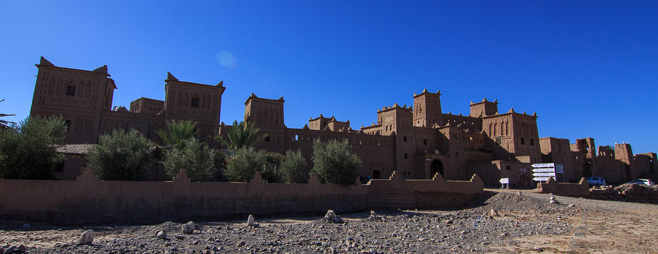 Ouazarzazate junto al rio seco Ouazarzazate junto al rio seco